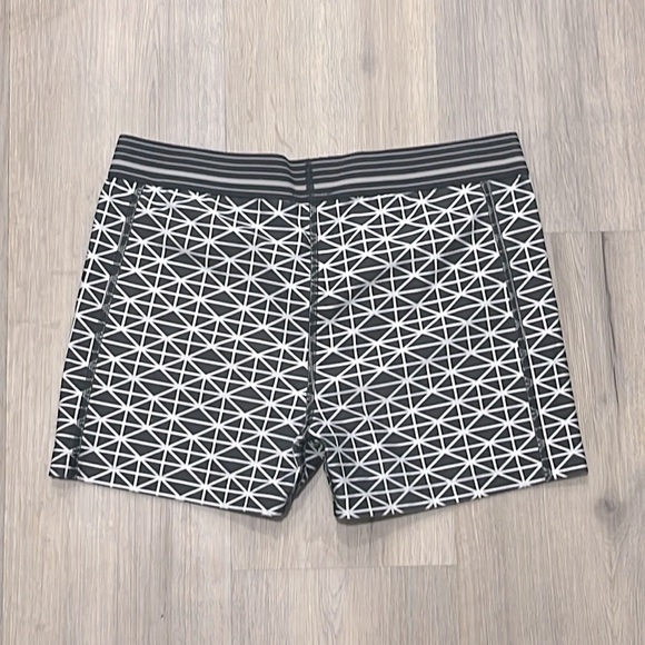 COPY - Under Armour Shorts - Picture 2 of 2